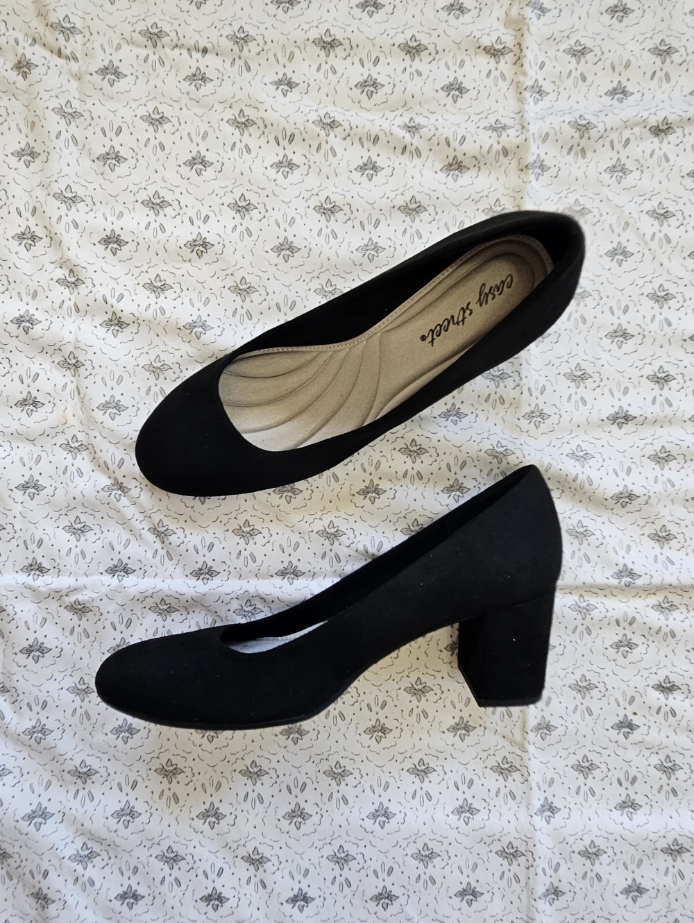 Easy Street Black Block Heel Pumps